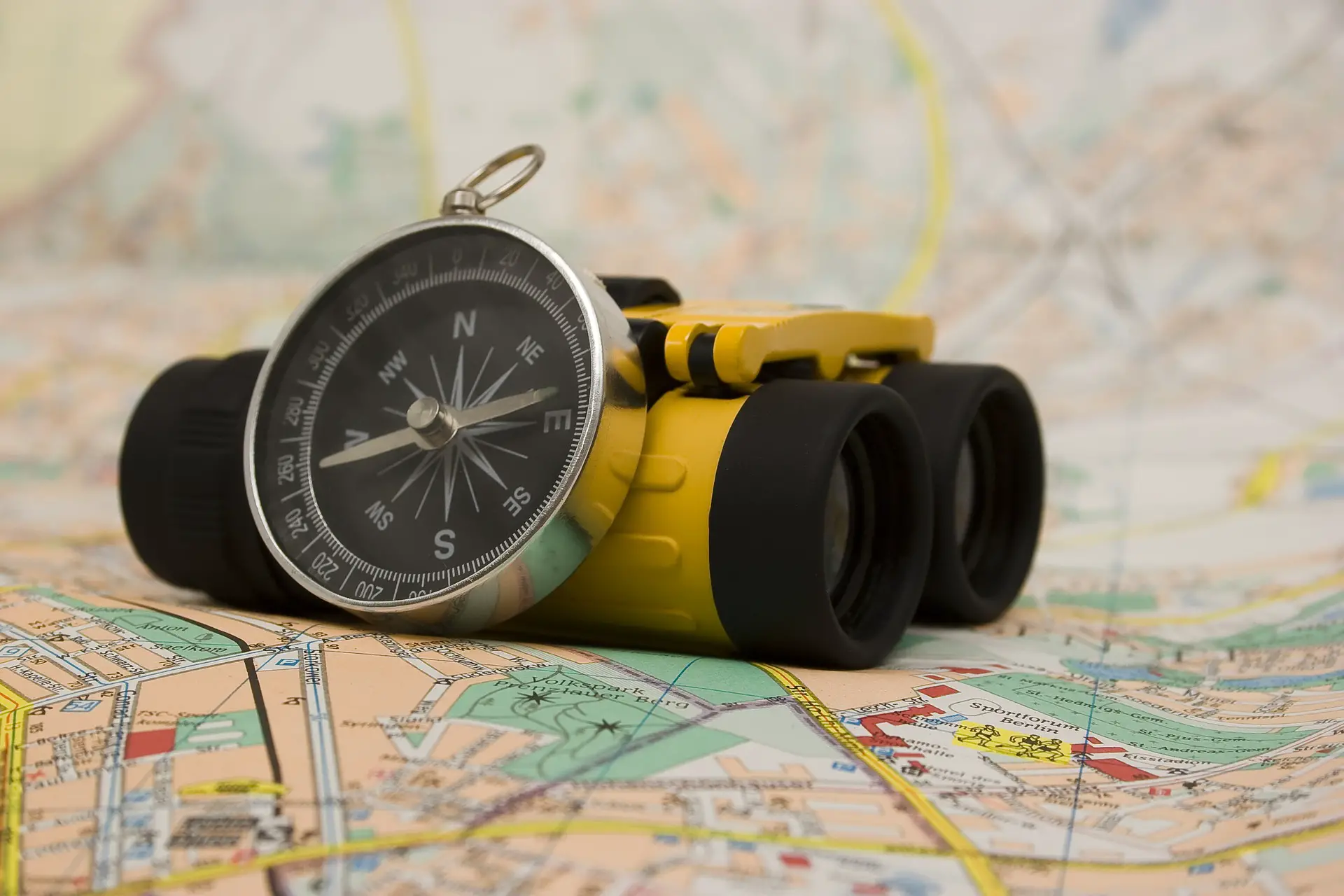 Compass and Rangefinder Binoculars: Purposes, Uses & Benefits