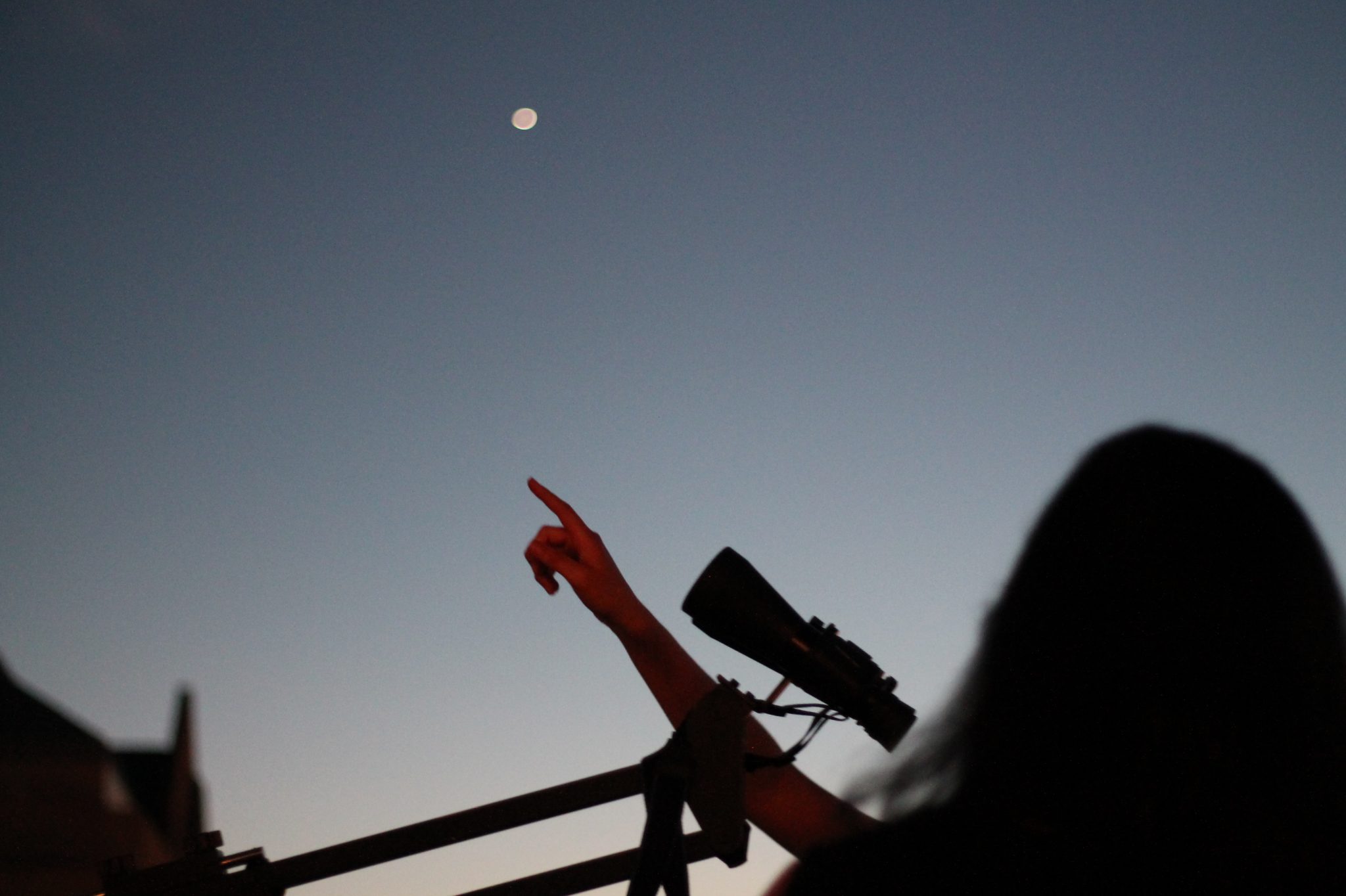 11 Tips for Using Stargazing & Astronomy Binoculars Correctly